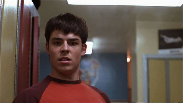 File:Troy-Turner-1x10-03.jpg