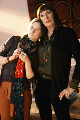 File:Grace-gummer-smash-2-nbc.jpg
