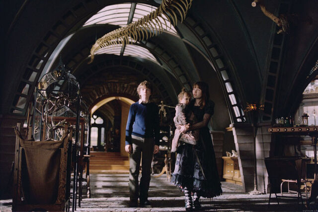 File:The-Reptile-Room-violet-baudelaire-14731702-1400-932.jpg
