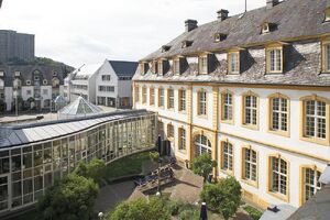 Innenhof Marienburg WHU (2)