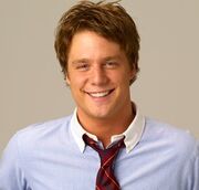 Jake-mcdorman-as-evan