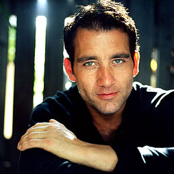 Clive-owen headshot