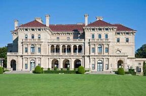 Newport-mansions-breakers-1