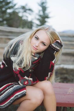 Annasophia-robb-photo-shoot-1