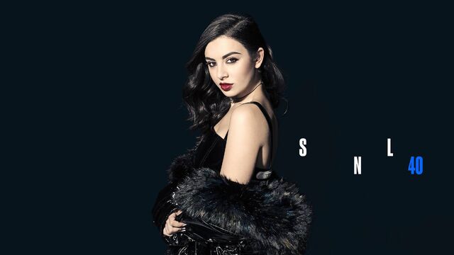 File:SNL Charli XCX.jpg