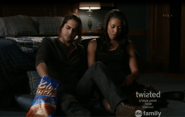 File:Danny and Lacey.png
