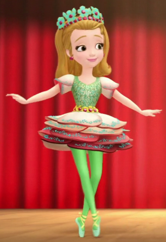 File:Amber in ballet outfit.png