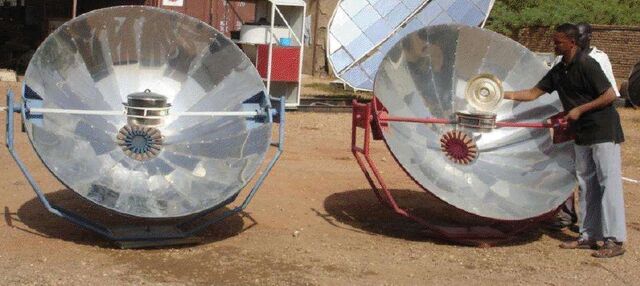 File:(SEEC) parabolic cookers.jpg