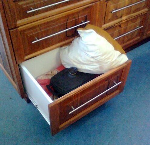 File:Retained heat drawer-Sunny Miller 2015.jpg