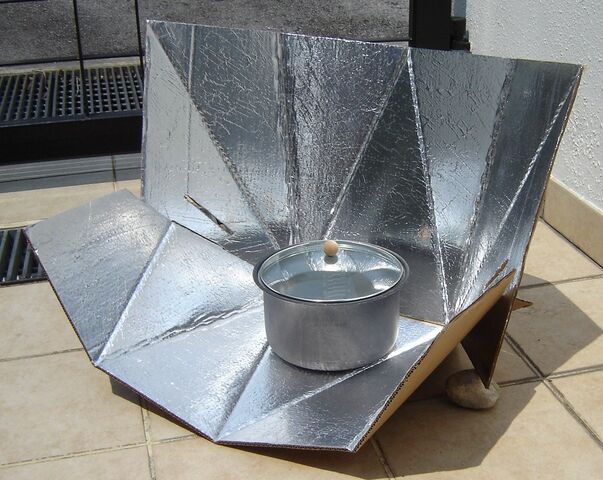 File:Sunny Cooker - HSA Tilt 1.jpg