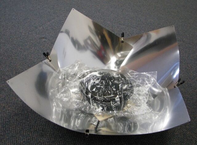 File:Copenhagen Solar Cooker Light 016-2.jpg