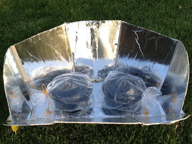 File:Two pot cookit.jpg