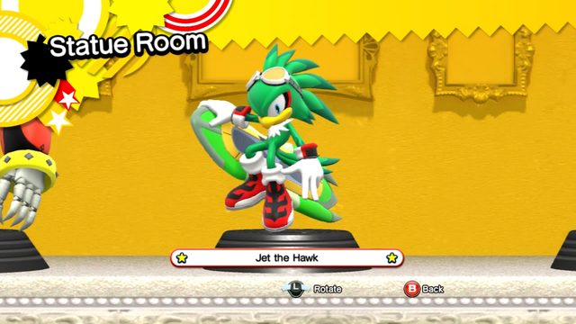 File:Jet the Hawk statue.png