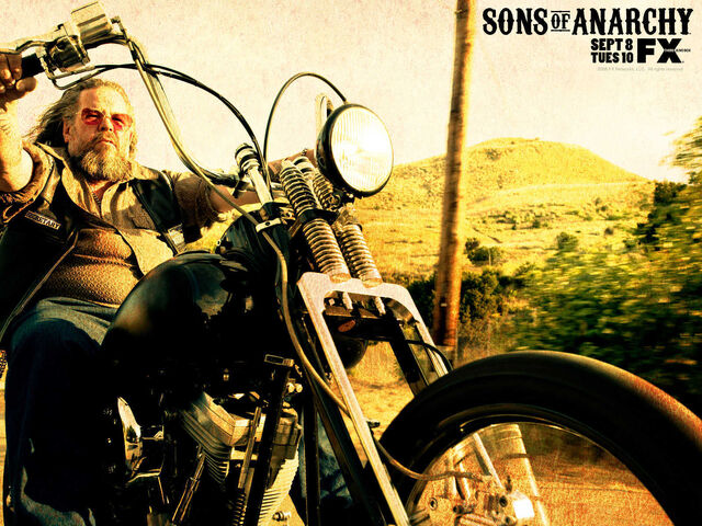 File:Bobby-Munson-sons-of-anarchy-13840021-1600-1200.jpg