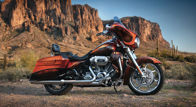 File:12-cvo-street-glide-bs.jpg