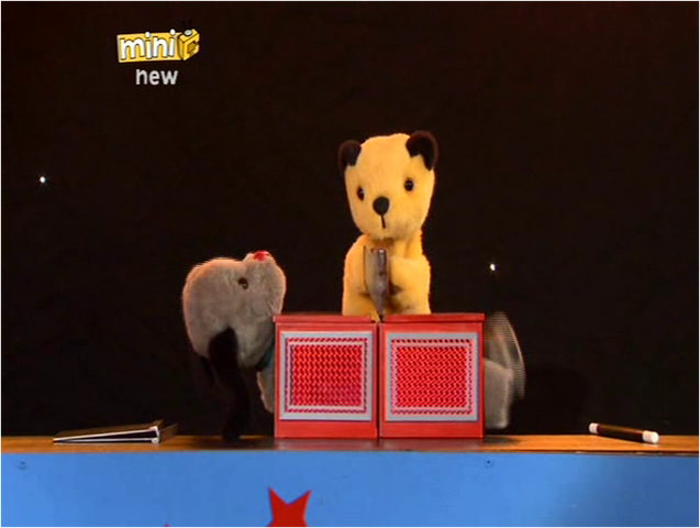 File:TheMagicShow5.png