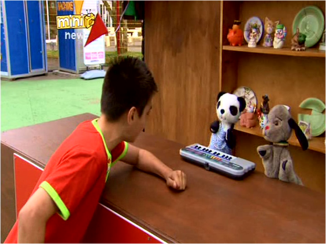File:TheSouvenirStall8.png
