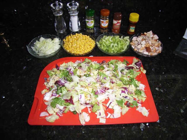 File:Gröstl mise en place.jpg