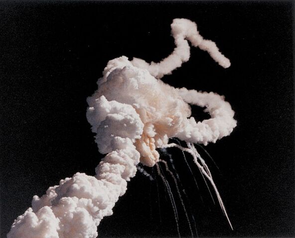 File:Challenger explosion-1-.jpg