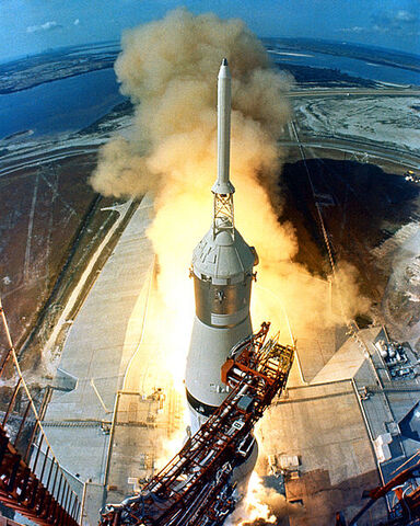 File:480px-Apollo 11 Launch2-1-.jpg