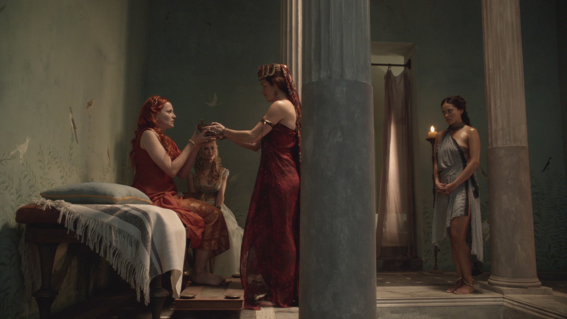 Priestess_of_Juno..jpg