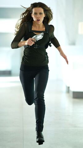 File:Jill Stacy (Kate Beckinsale).jpg