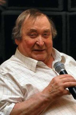 File:The real Bernard Manning.jpg