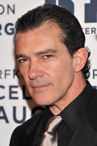 File:Antonio Banderas-0.jpg