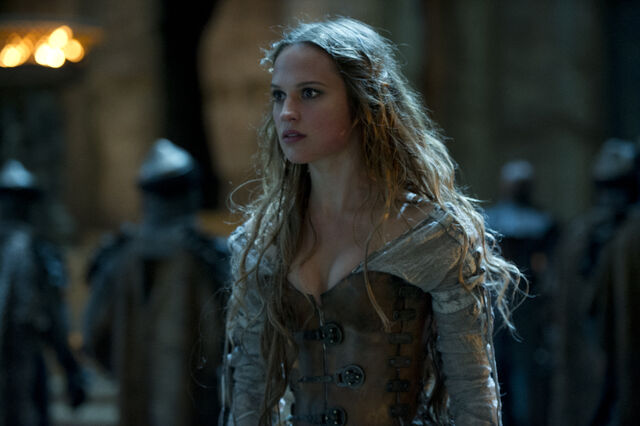File:Seventh Son Promo 008.jpg