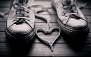 640px-Sneakers