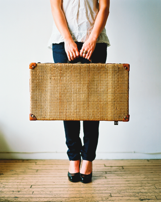 File:Girl and Suitcase.png