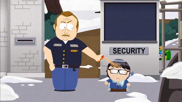File:Security guard pepper spray.jpg