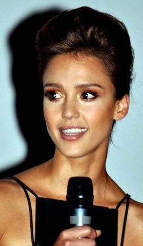 File:Jessica Alba 2010.jpg