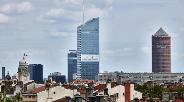 File:Tour Incity.jpg