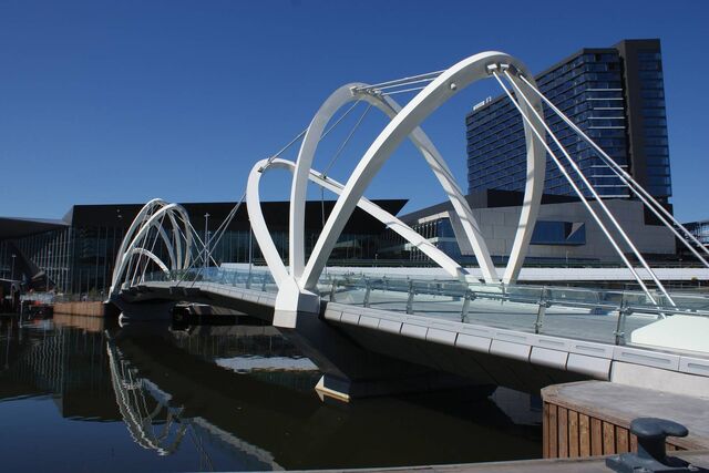 File:RealWorld Calypso Bridge.jpg