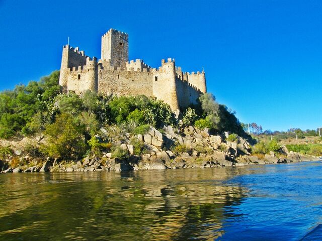 File:RealWorld Almourol Castle.jpg