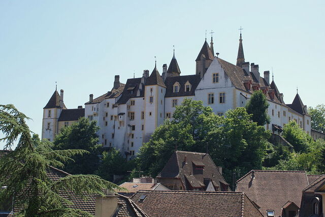 File:RealWorld Neuchatel Castle.jpg