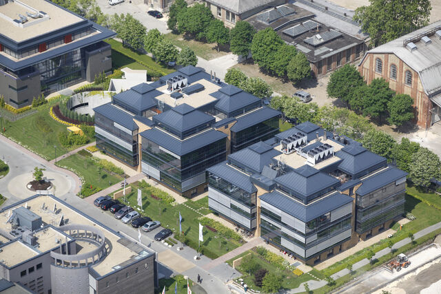 File:RealWorld H-Building.jpg