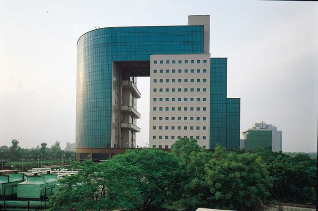 File:RealWorld Signature Towers.jpg