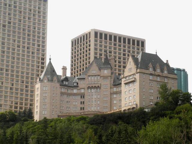 File:RealWorld MacDonald Castle.jpg