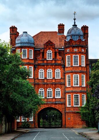 File:RealWorld Newnham Colege in Cambridge.jpg