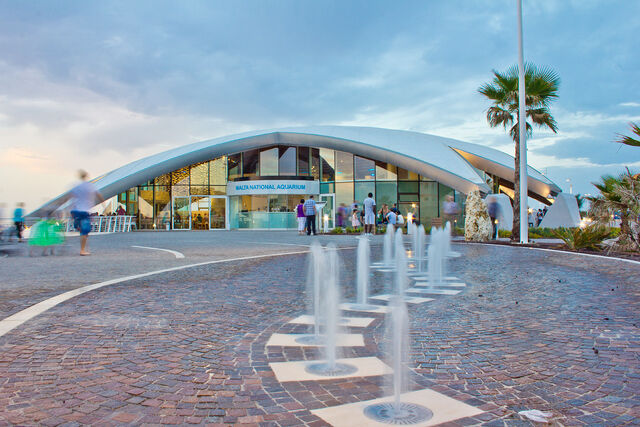 File:RealWorld Malta National Aquarium.jpg