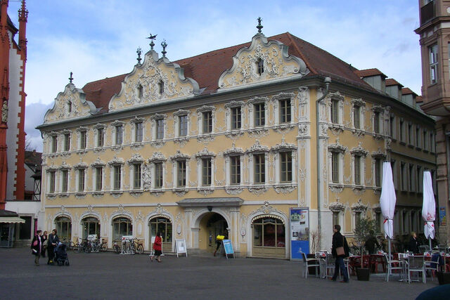 File:RealWorld Falcon House.jpg