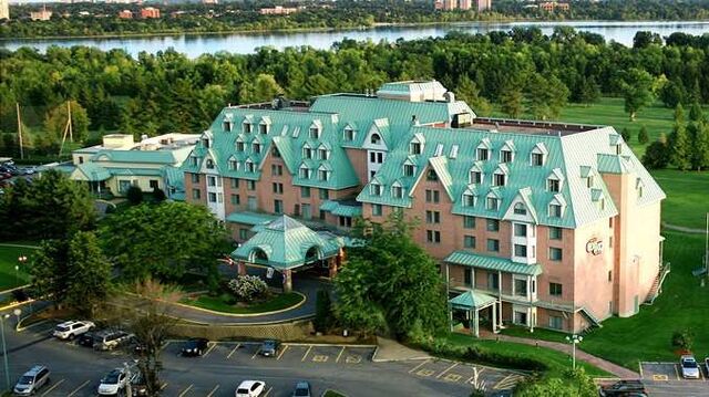 File:RealWorld Gatineau House.jpg