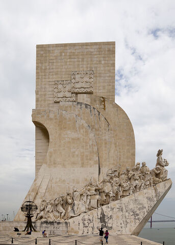 File:RealWorld Discoveries Monument.jpg