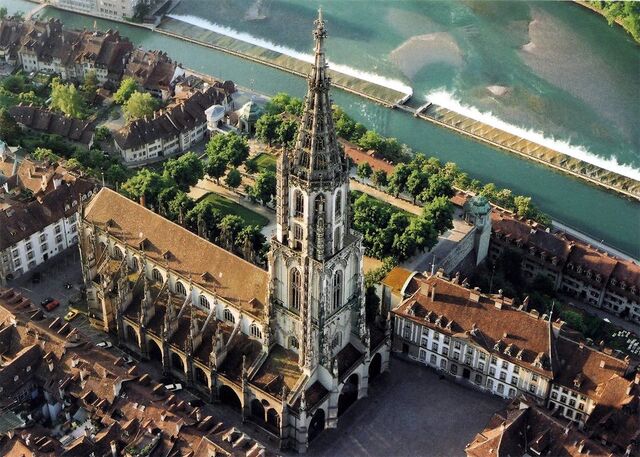 File:RealWorld Bern Minster.jpg