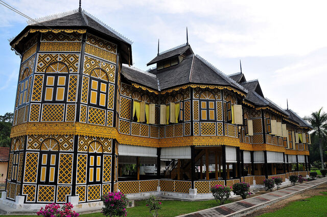 File:RealWorld Kenangan House.jpg