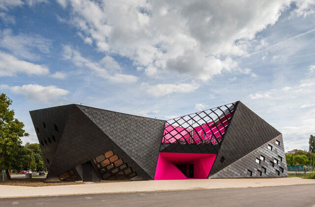 File:RealWorld Socio Cultural Center.jpg