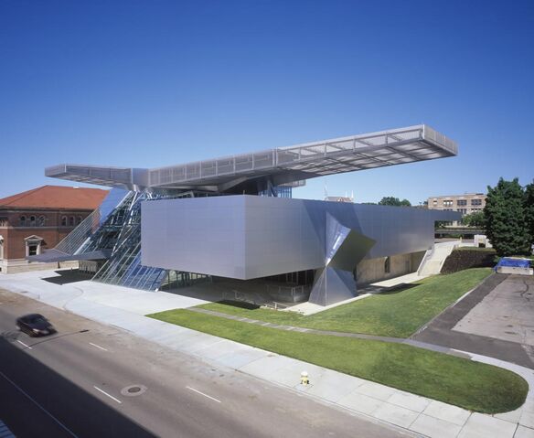 File:RealWorld Akron Museum.jpg