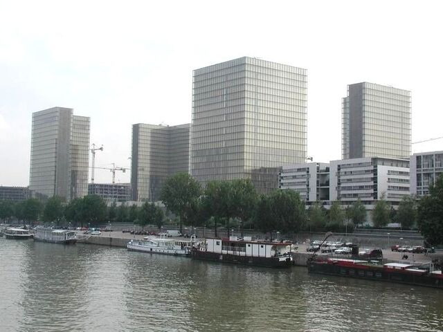 File:RealWorld François-Mitterrand Library.jpg